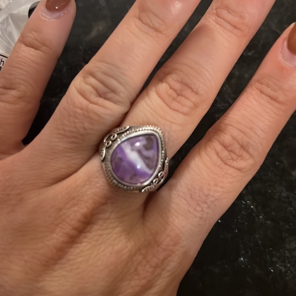 Zinc Alloy Silver-plated Ring With Deep & Shallow Textured Stone - Picture 4 of 5